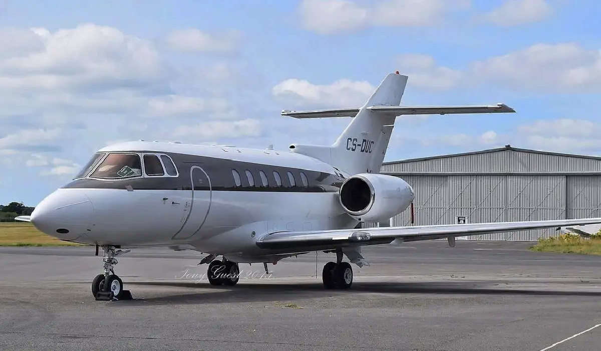 Beechcraft - Hawker 750 - Private Jet Rentals - Preowned Private Jets - Exclusive Concierge Club.webp